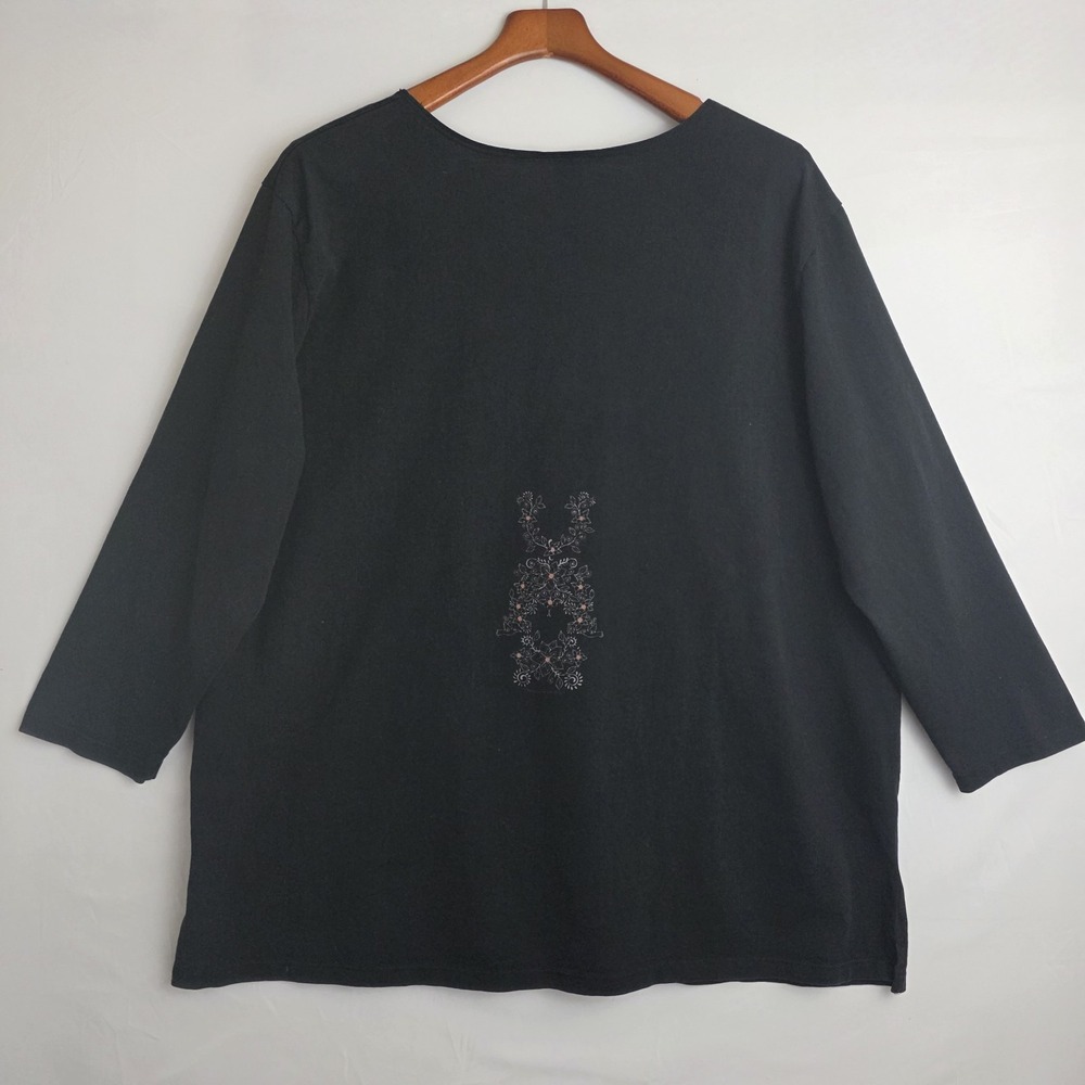 Sabaku Artwear Black Tunic Angel w/ Floral & Fetish. Lagenlook Art To Wear Sz 1X - Picture 9 of 10